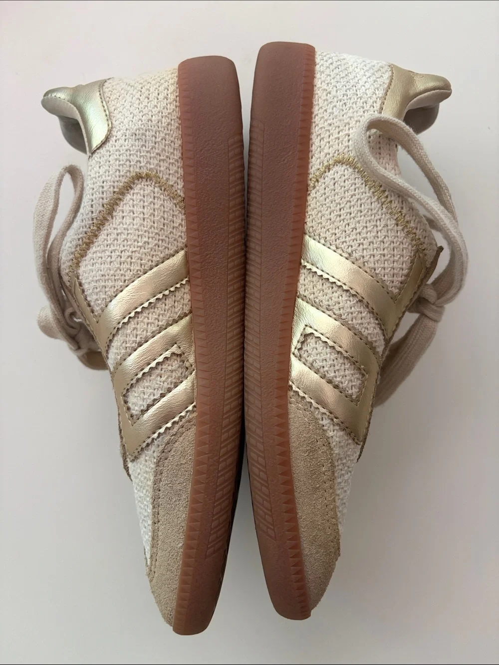 Back 70 woven fabric